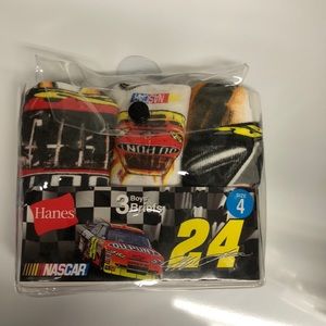 Hanes 3 boys briefs, Nascar. Size 4